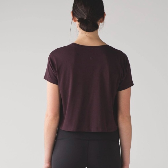Lululemon Crop Short Sleeve Shirt Black Cherry/Maroon - Picture 3 of 7